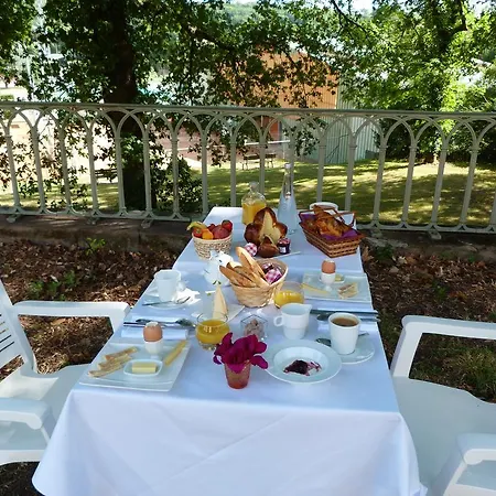 Logis Restaurant La Tour De Ciron Carmaux