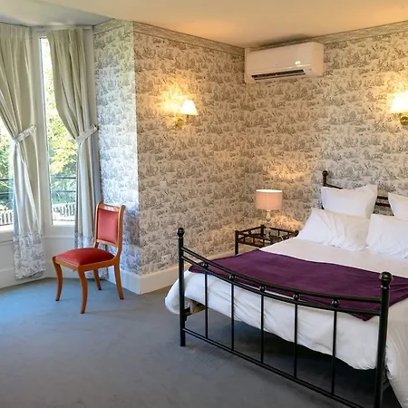 Hotel Logis Restaurant La Tour De Ciron